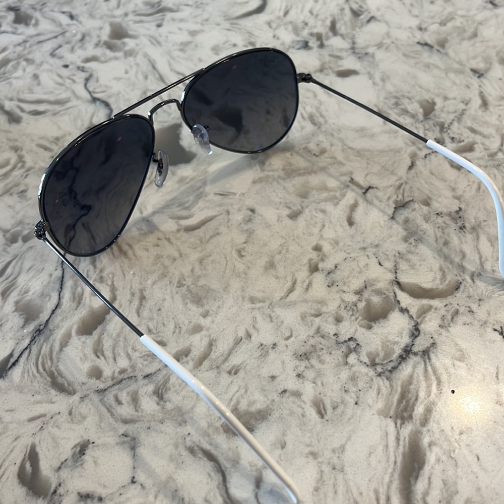 Ray Bans - Picture 3 of 4
